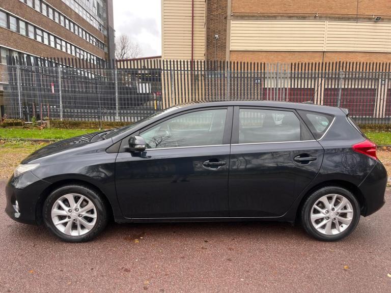 2014 Toyota Auris 1.6 V-Matic Icon 5dr HATCHBACK PETROL Manual