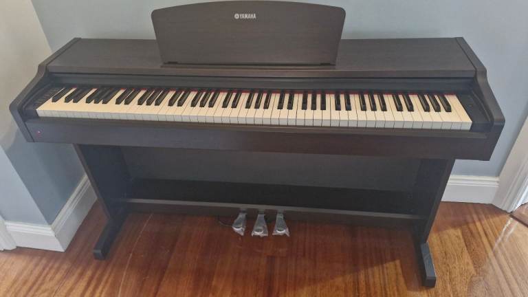 Yamaha Digital Piano (like new)