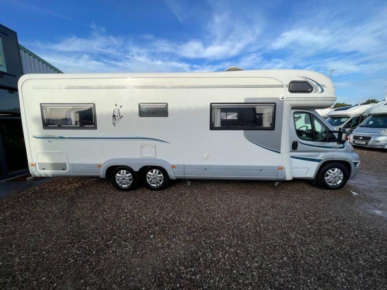 Auto-trail Arapaho 4 Berth 4 Belt End Lounge Motorhome automatic