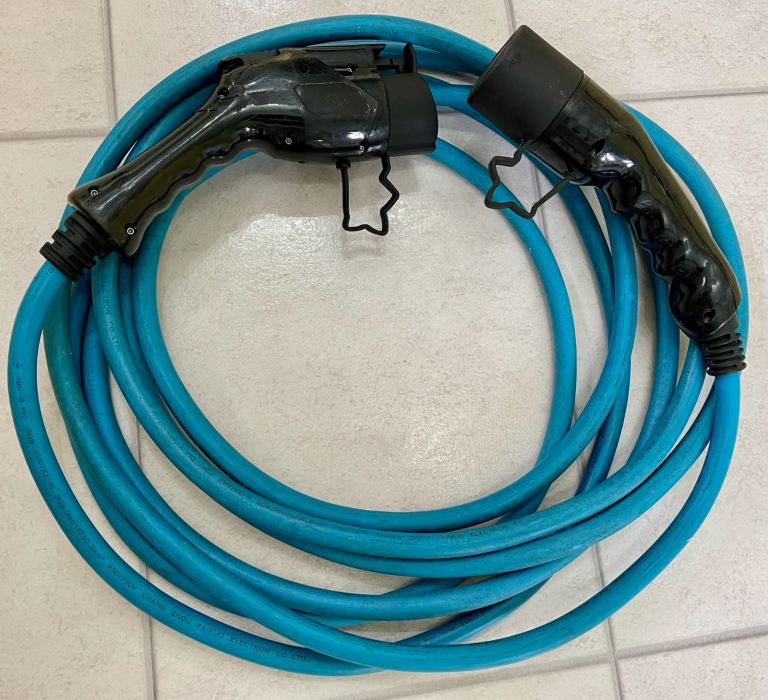 ELECTRIC VEHICLE CHARGING CABLE 