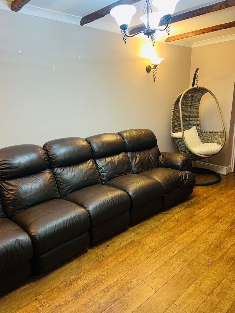 4 double bed rooms