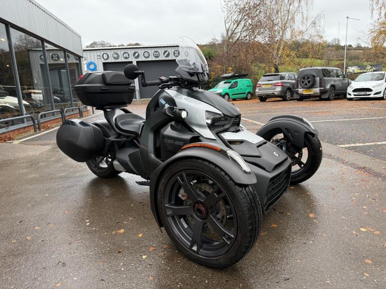 2019 CAN-AM RYKER 900cc fully automatic Spyder trike with Handbraking adaption S