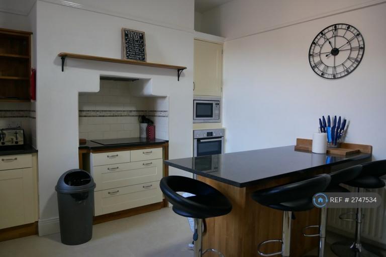 1 bedroom in Oxnam Crescent, Newcastle Upon Tyne, NE2 (#2747534)