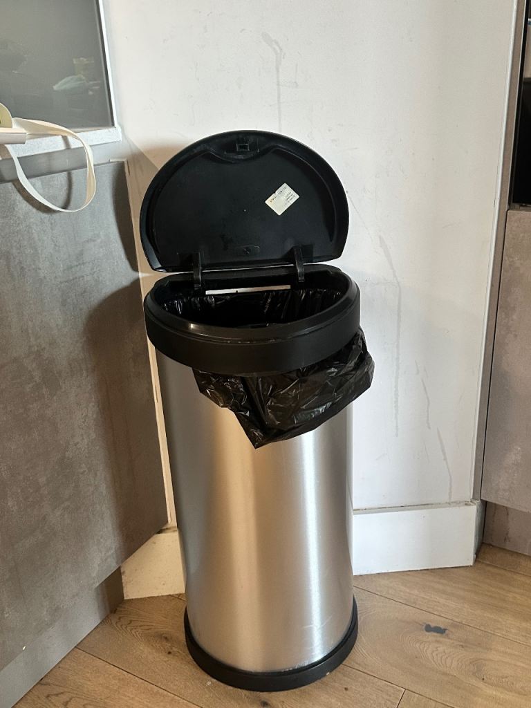 Stainless Steel Kitchen Dustbin with Lid