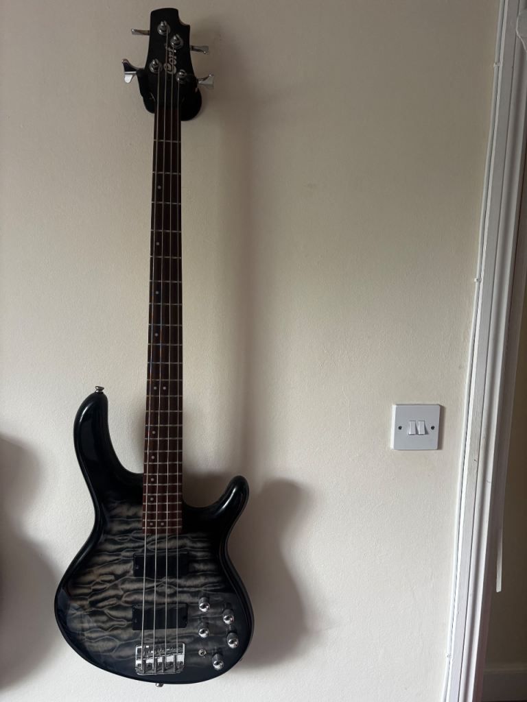 Cort DLX Action Plus’s Bass Guitar 