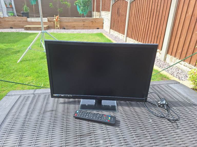 Black LED TV/DVD player with Remote – Good Condition