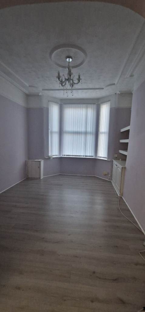 Spacious 3 Bedroom double living room house