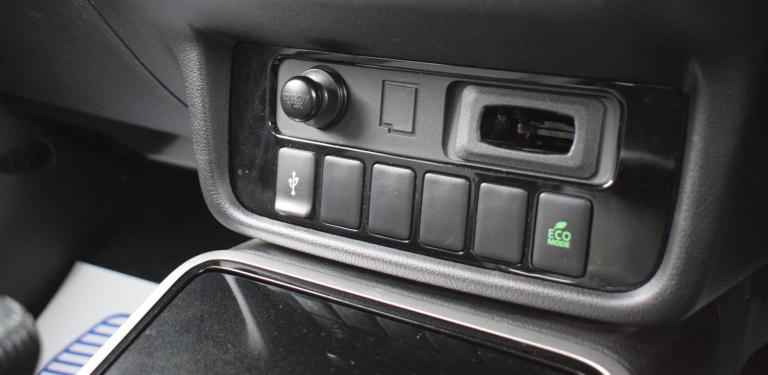 2020 Mitsubishi Outlander 2.0 MIVEC Design CVT 4WD Euro 6 (s/s) 5dr ESTATE Petrol Automatic