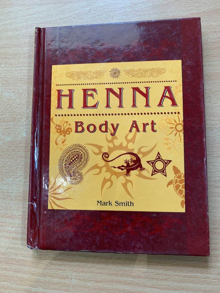 2001 "HENNA BODY ART" INCLUDING HENNA TATTOO DESIGNS SMALL HARDBACK BOOK 
