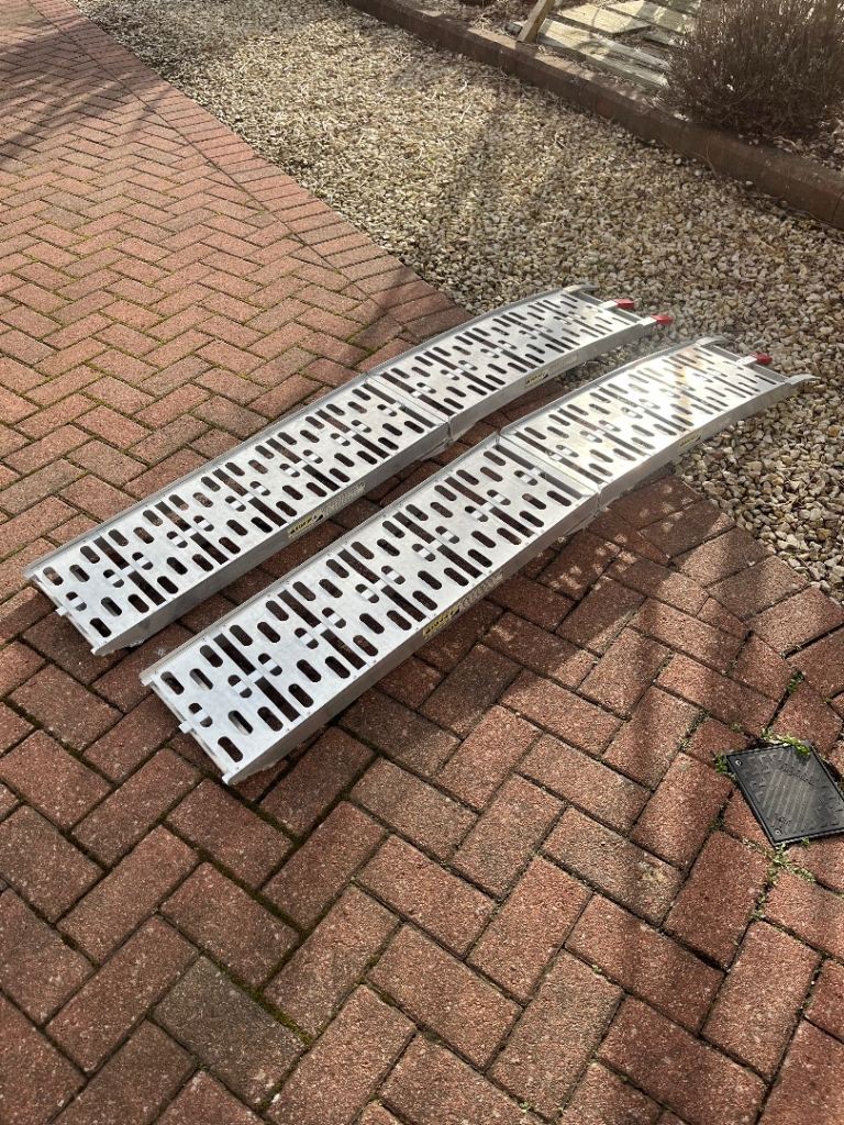 Ramps ideal for putting ride-on golf buggy into car