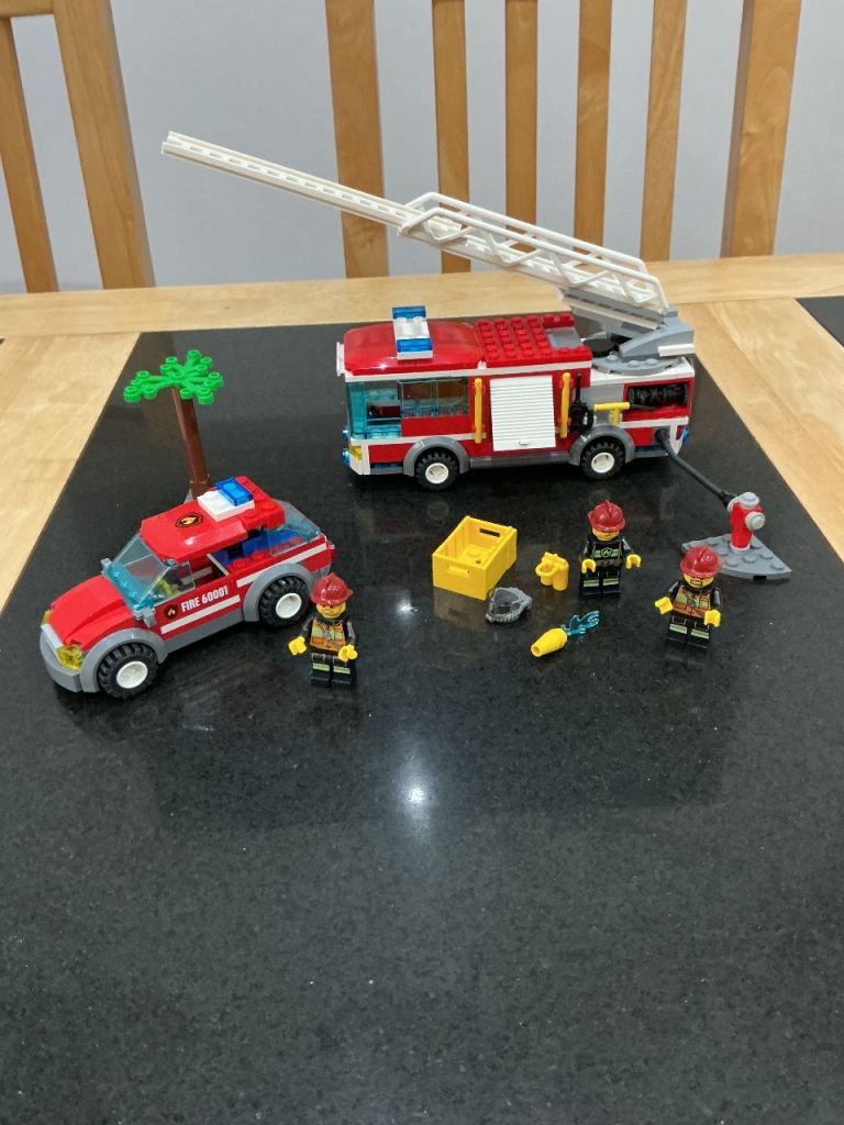 Lego city fire engine 60002 and 60001 fire car  