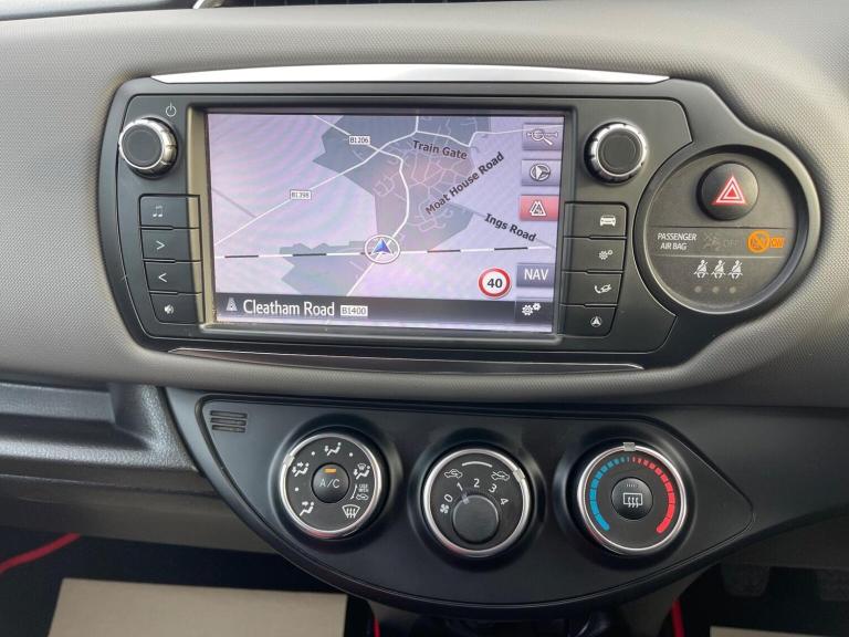 TOYOTA YARIS 1.33 Dual VVT-i Sport Euro 5 5dr Euro 5 2015