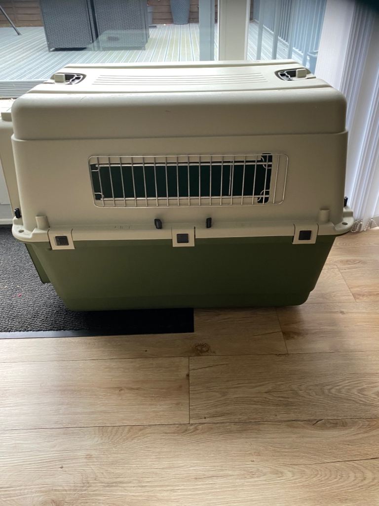 Large dog  travelling transporter 
