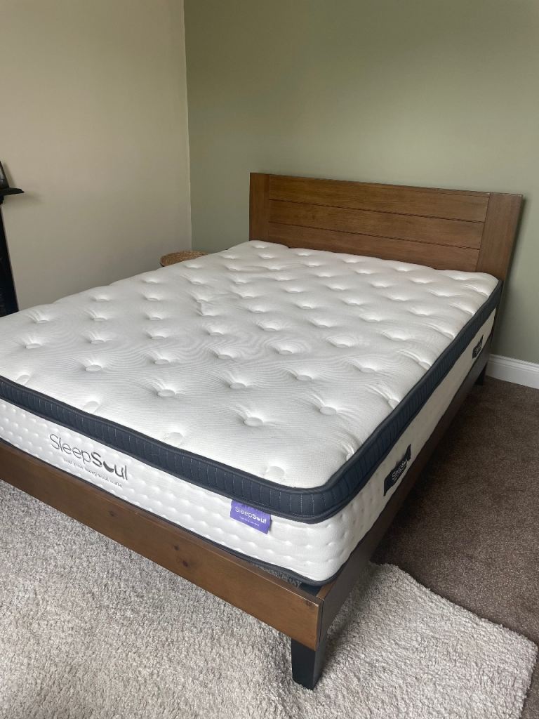 King size bed & mattress 