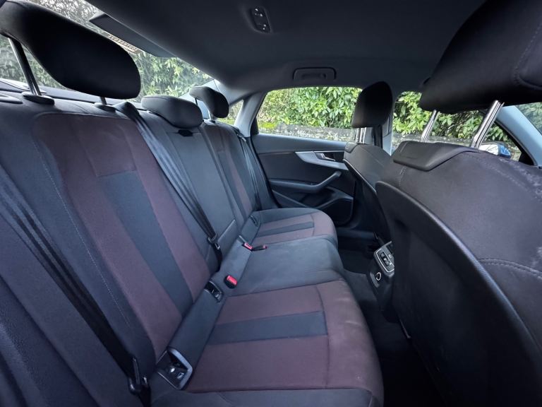 Audi, A4, Saloon, 2016, Manual, 1968 (cc), 4 doors