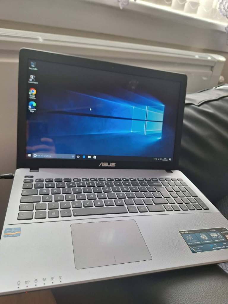 Asus i5,750gb hdd,8gb ram,win10 laptop