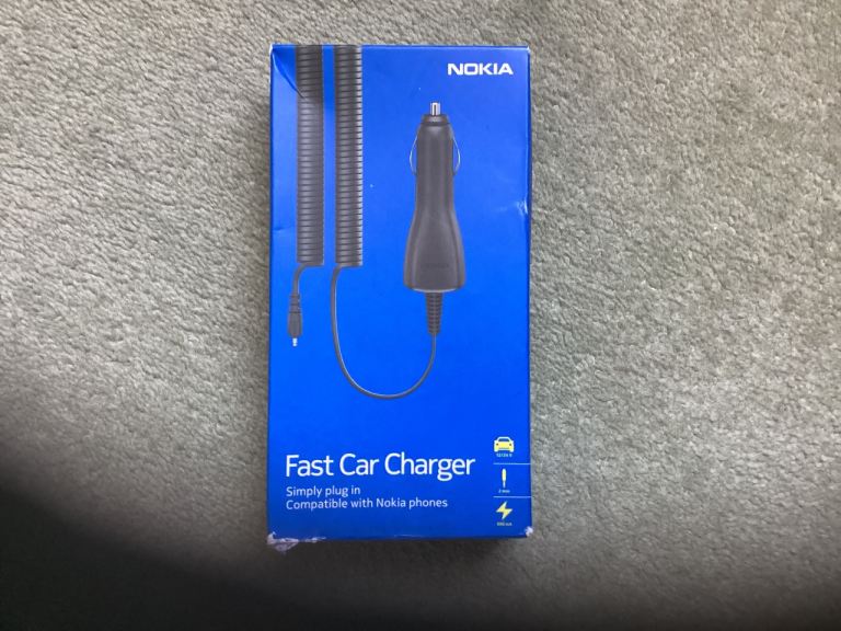 NOKIA FAST CAR CHARGER DC-4