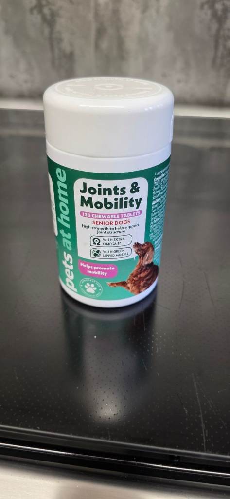 Joint and mobility chewable tables for dogs 