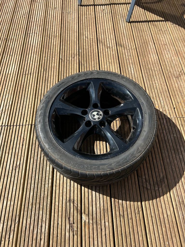 BMW 17 inch alloy wheel and tyre 225/45/17