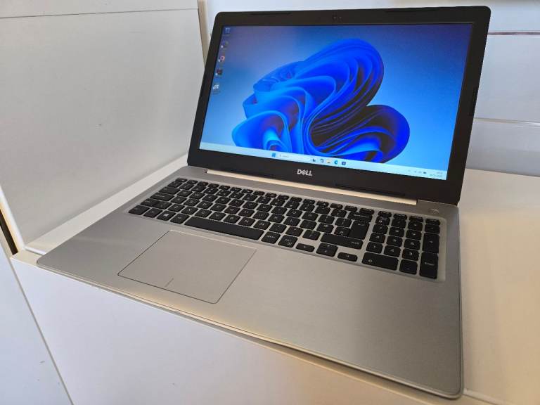 Dell Inspiron 5570 15inch laptop Intel i3, 8GB Ram, Win 11