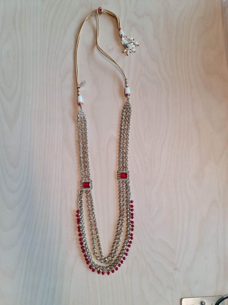 Kundan Ranihaar Necklace with Red & Pearl beading/gemstones encased in a gold necklace