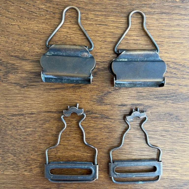 2 pairs/sets vintage dungaree straps clips, closures. Bronze tone metal. £2 lot. CAN POST