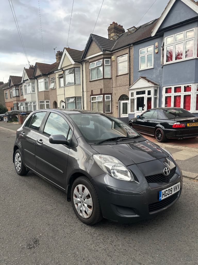 Toyota, YARIS, Hatchback, Manual, 1329 (cc), 5 doors