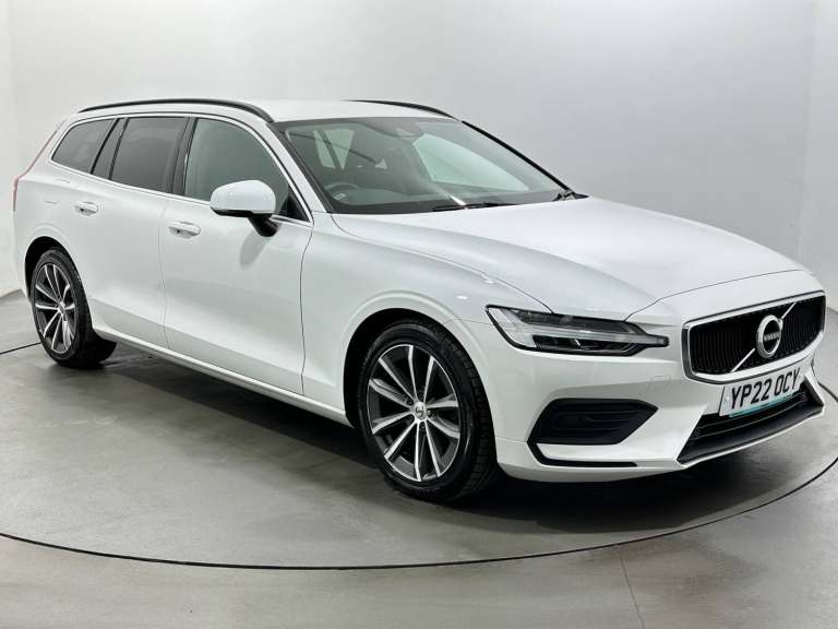 2022 Volvo V60 2.0 B4 MHEV Momentum Auto Euro 6 (s/s) 5dr ESTATE Diesel/Electric Hybrid Automatic