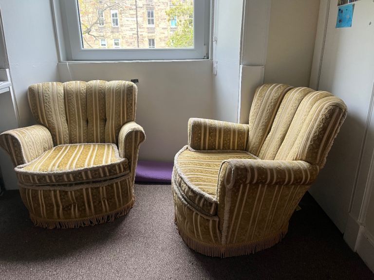 Pair of Vintage Retro Armchairs – Matching Lounge Chairs