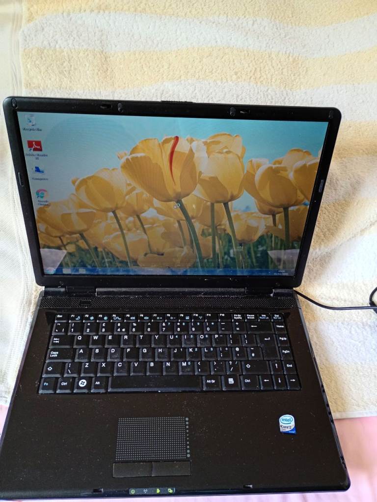 Advent Laptop 15 Inch Screen