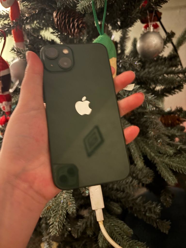 green iphone 13