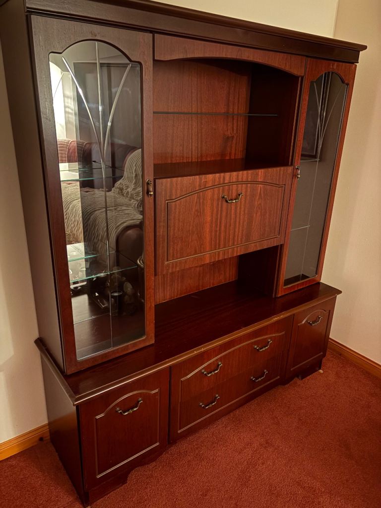 Stunning display cabinet