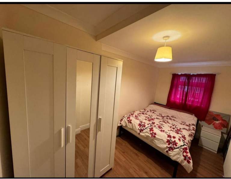 Double Room For Rent SE7 Charlton