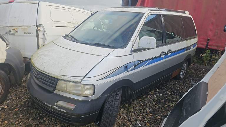 Nissan largo spare parts 