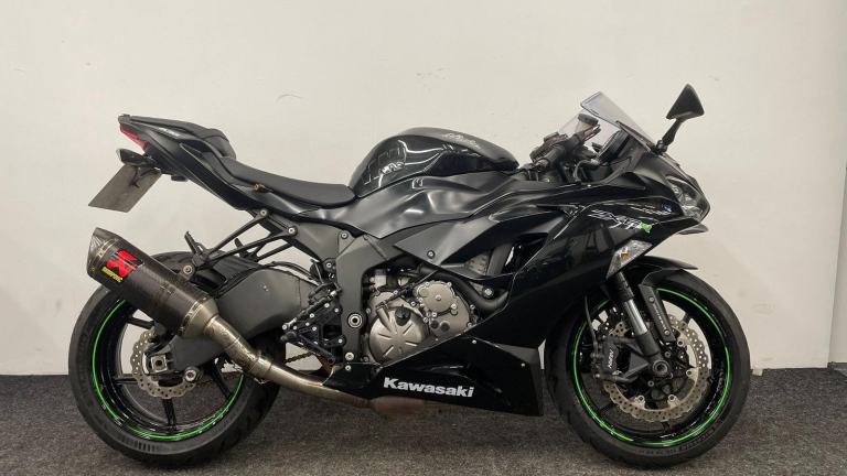 2019 KAWASAKI ZX6R (636) - QUICK SHIFTER - SERVICE HISTORY - AKRAPOVIC EXHAUST