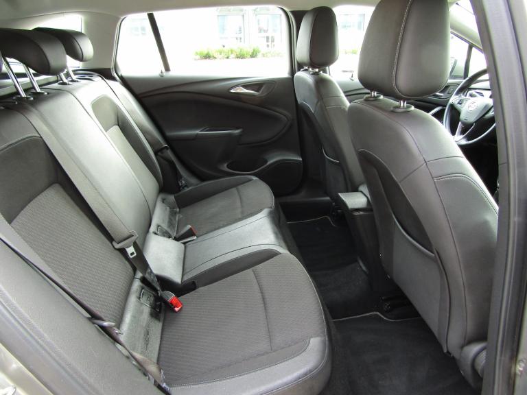 2017 Vauxhall Astra (OPEL) 1.6 CDTi SPORTS TOURER+ EURO 6 (s/s) DIESEL LEFT HAND DRIVE Estate Die...