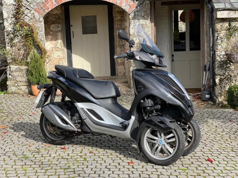 Piaggio MP3 Yourban 300. Only 3859 miles. 6 months MOT and service