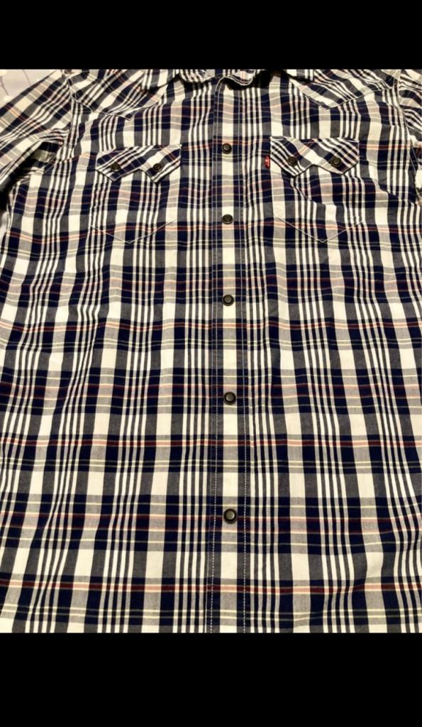 Men’s Levi’s Shirt. Medium. NWOT.