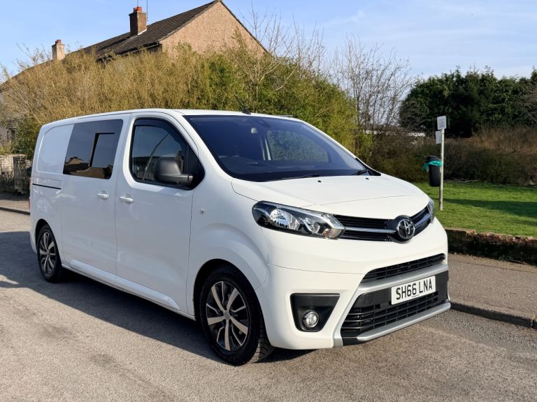 Toyota Proace Campervan 2016, FSH, ULEZ compliant, 2 year manufacturer’s warranty