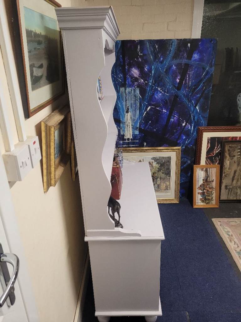 Lovely light grey painted Welsh Dresser   