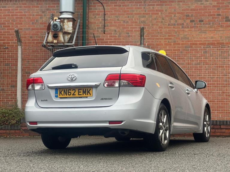 2012 Toyota Avensis 2.2 D-4D T4 5dr ESTATE DIESEL Manual
