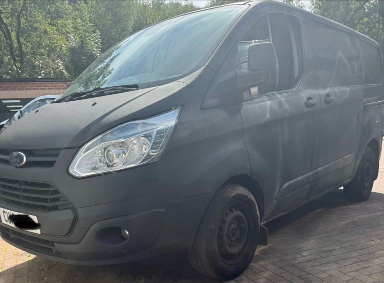 2016 Ford Transit Custom Limited 2.2 TDCi 125hp Swb low roof Crew seats 6 seater  NO VAT TO PAY