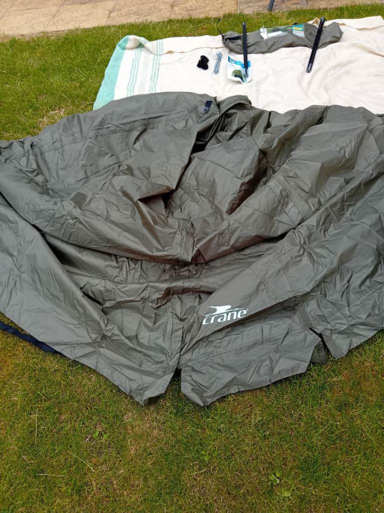 Fishing shelter good condition 