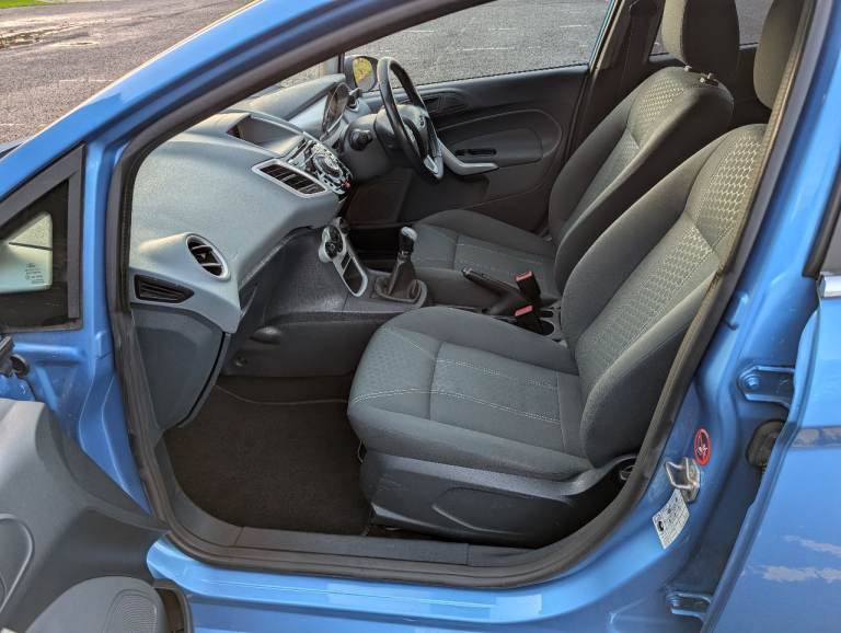 Ford, FIESTA, Hatchback, 2011, Manual, 1388 (cc), 5 doors