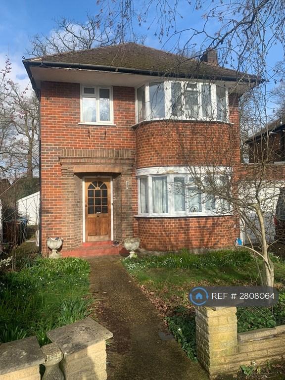 4 bedroom house in Wychwood Avenue, Edgware, HA8 (4 bed) (#2808064)