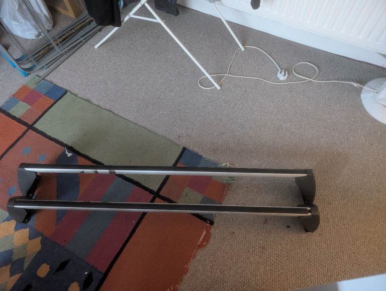 Original Ford focus mk1 roof bars/rack (fits focus 98-04)