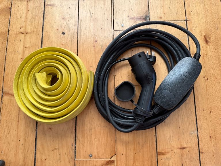 10m Type 2 to 3 Pin 10 Amp EV Charger Cable NEVER USED