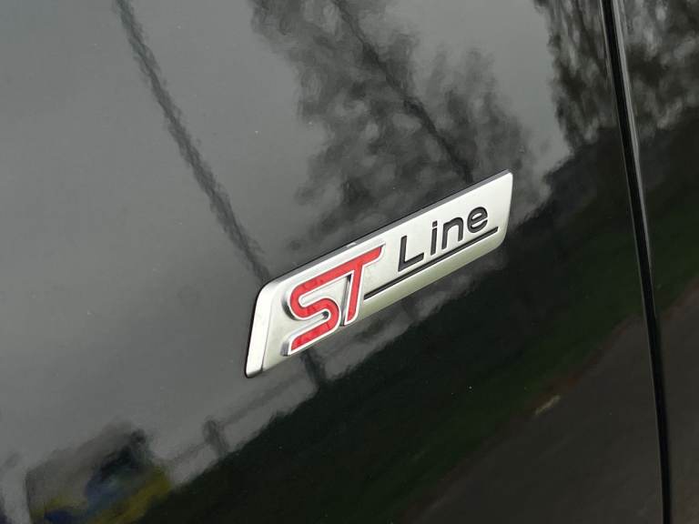 2022 Ford Puma 1.0 EcoBoost Hybrid mHEV ST-Line X 5dr Hatchback PETROL Manual