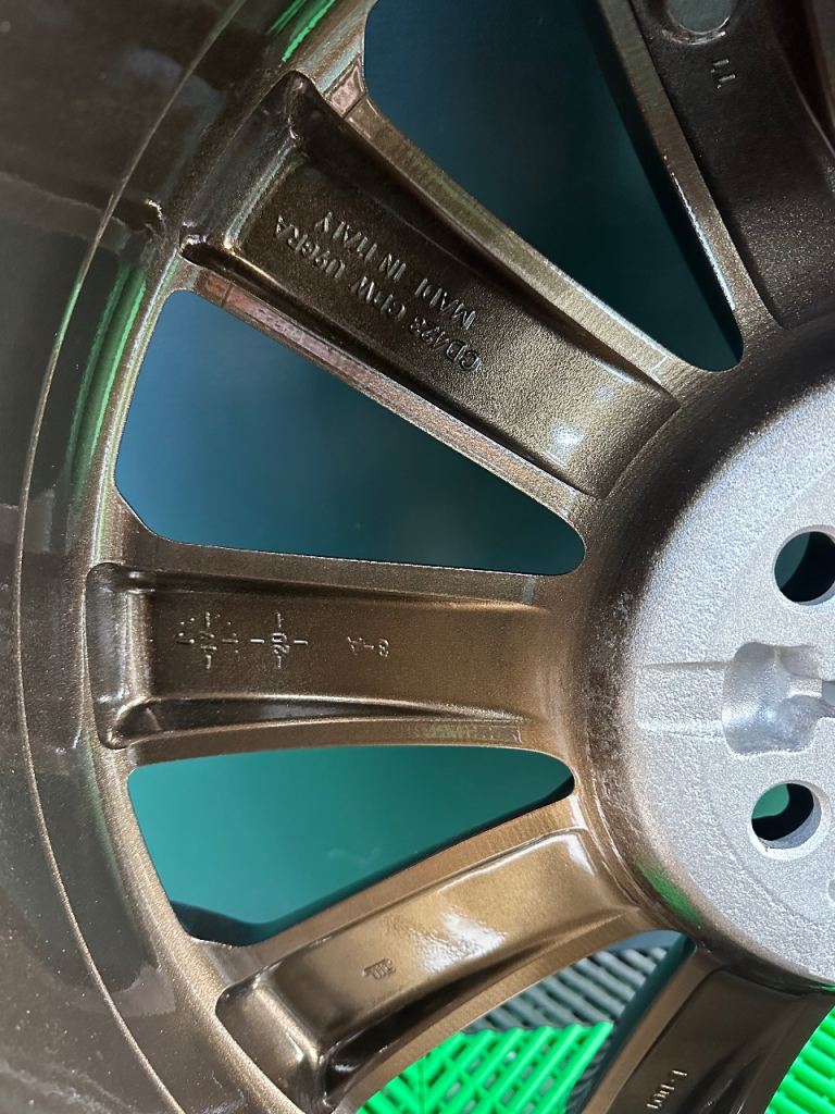 Range Rover Velar / Evoque / Discovery Sport / FL2 20” Bronze Alloy Wheels Style 1032 & all Pirelli!