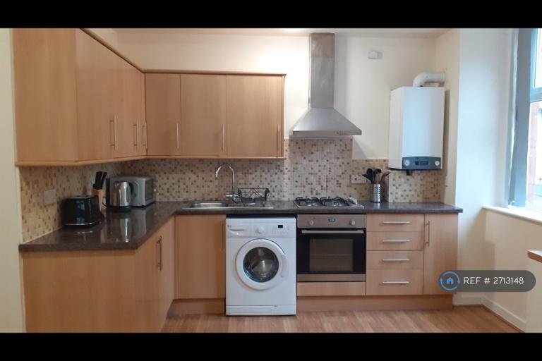 2 bedroom flat in Milton Street, Edinburgh, EH8 (2 bed) (#2713148)